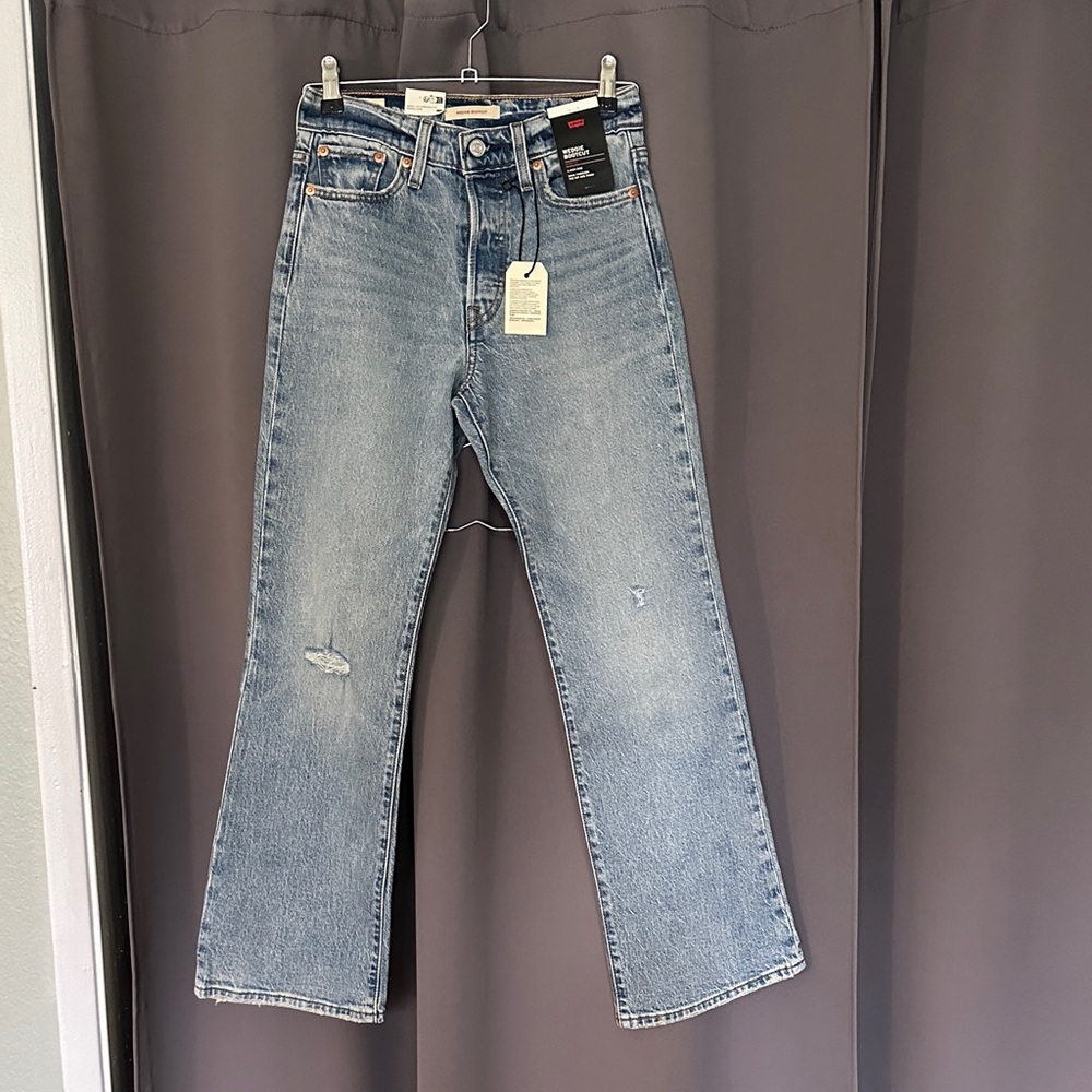 NWT Levi's Wedgie Bootcut- size 26x30- color Boots Are Back in Town